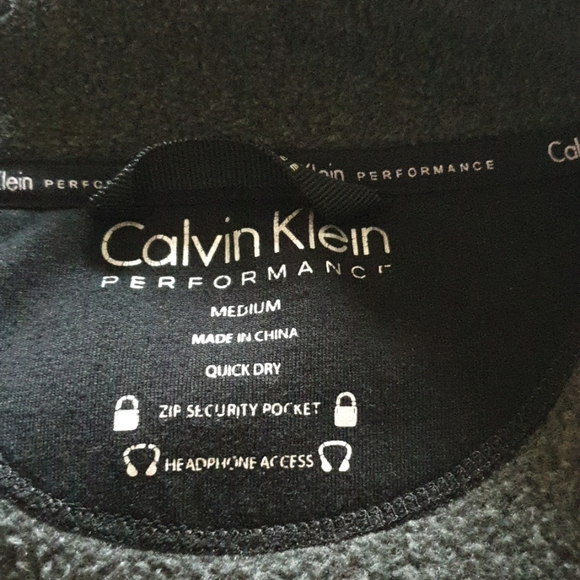 Calvin Klein Performance jacket - Picture 3 of 8